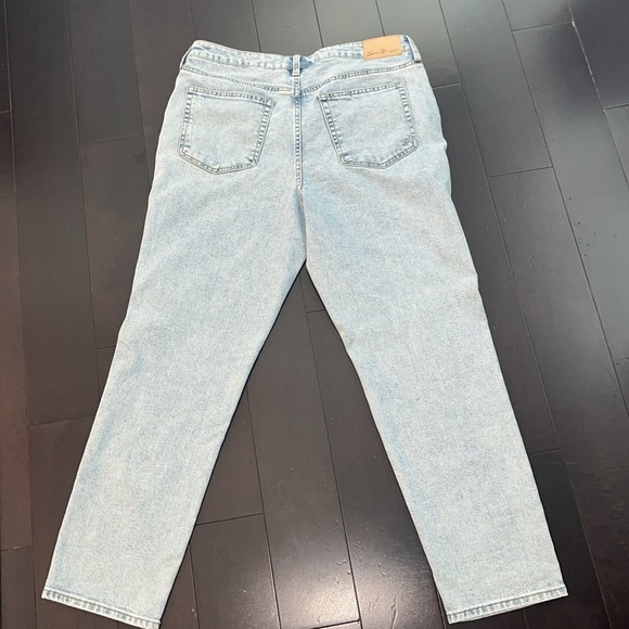 Seven 7 size 12 Slim Straight Jean Light Blue Denim. Excellent Condition. - Picture 3 of 7